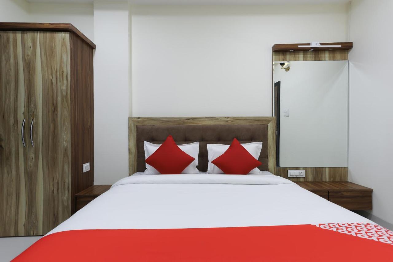 Oyo 60577 Sukhmani Residency Ξενοδοχείο Ιντόρ Εξωτερικό φωτογραφία