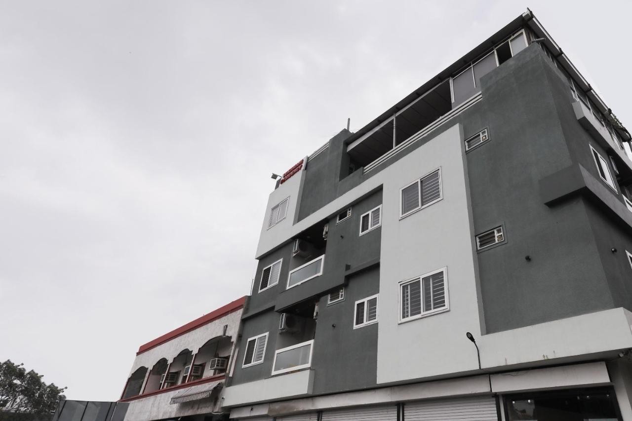 Oyo 60577 Sukhmani Residency Ξενοδοχείο Ιντόρ Εξωτερικό φωτογραφία